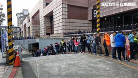 電玩展　排隊示意圖　人潮　人很多　葉立斌攝