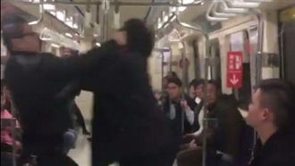 「哩喜看三小」　醉男搭捷運無辜遭毆