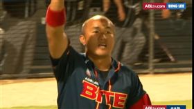 張泰山敲出滿貫全壘打。（圖／截自網路）