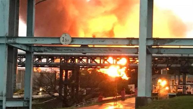 煉油廠加熱爐起火爆炸　民眾喊快逃命