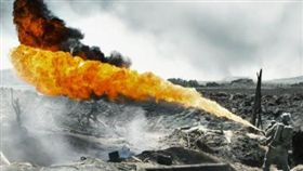 電動車大廠特斯拉（Tesla）創辦人馬斯克（Elon Musk）旗下的「無聊公司」（Boring company）推出一款售價500美元的火焰噴射槍（圖／翻攝自推特）