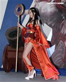 性感cosplay電玩展登場。（記者邱榮吉/攝影）