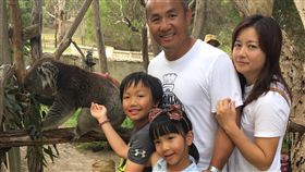 張泰山一家人。（圖／翻攝自張泰山粉絲團）