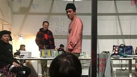 陳冠希,展覽,粉絲,展出,玻璃房間,粉絲
（圖／翻攝自微博）