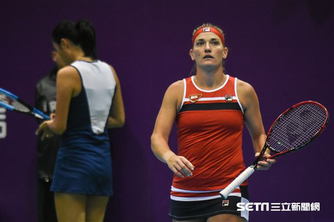 WTA台灣公開賽女子雙打詹皓晴、芭波絲 Timea Babos。（圖／記者林敬旻攝）