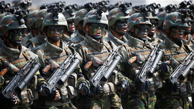冬奧前夕閱兵　北韓出5萬軍、2百車
