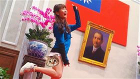 LamiGirls成員Linda（琳妲，本名林羿禎）首次踏進總統府。（圖／翻攝自琳妲－林羿禎臉書）