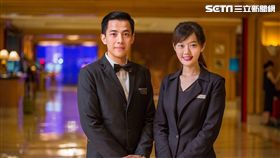 飯店服務生。（圖／台北國賓大飯店提供）