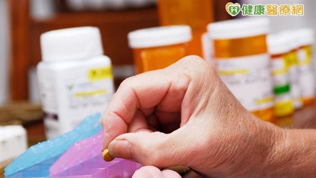 常忘記吃藥　使用科技輔具也無效