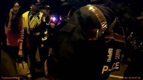 高雄,三民一分局,酒駕,超標,賓士,薑母鴨,酒測儀,翻攝畫面，警方提供