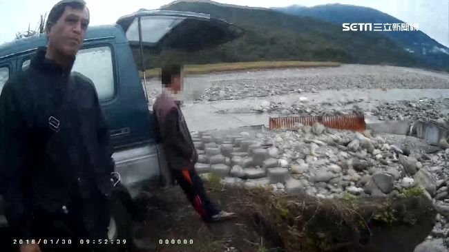 消波塊也偷　鴛鴦傻盜「厚工」偷鋼條