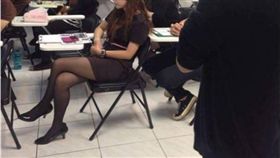 絲襪,高跟鞋,正妹,觀落陰,PTT　圖／翻攝自PTT