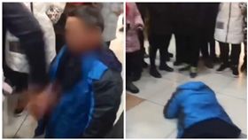 中國大陸中年男子被逼下跪遭掌摑（圖／翻攝自《澎湃新聞》）