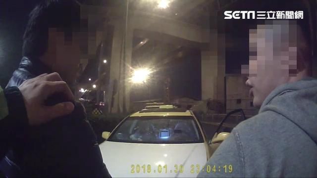 他開怪車被查獲毒品　友加碼爆料擁槍