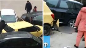 中國大陸,爭地,糾紛,碾壓,衝撞,撞死,鄰居（圖／翻攝自微博）