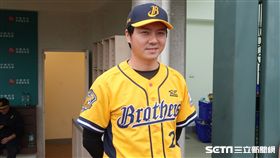 中信兄弟二軍總教練林威助。（圖／記者王怡翔攝）