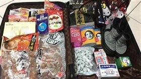 婆婆,日本,旅遊,辦手禮,暖心,行李箱,爆廢公社二館　圖／翻攝自臉書爆廢公社二館
