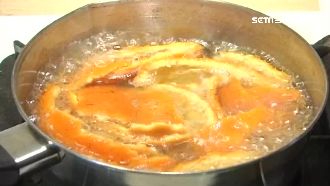 橘子皮加水煮沸　也能抵抗頑強污垢