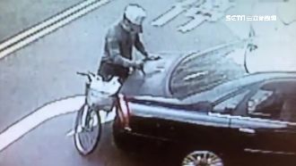 亂刮車見警還亮刀　醉漢辯「心情差」