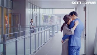 8年情斷？鍾瑶撞見藍鈞天激吻小三