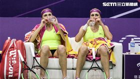 WTA台灣公開賽女雙基切諾克姊妹（Nadiia Kichenok Lyudmila Kichenok）。 圖／記者蔡宜瑾攝