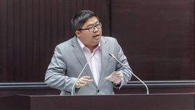 立法院司法委員會委員、嘉義縣律師立委蔡易餘（圖／翻攝自蔡易餘 家己人臉書）