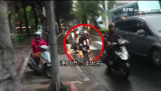 機車族老摔在斑馬線　北市要出手了