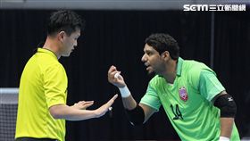 ▲巴林守門員和裁判爭執。（圖／記者蔡宜瑾攝影）