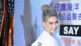 昆凌擔任WildAid大使為保護鯊魚守護海洋發聲