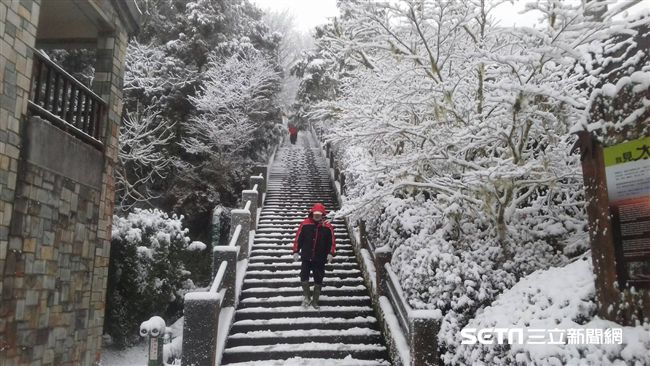 積雪20公分　太平山今午2點禁入