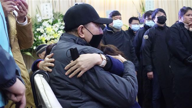 萬里鳳遭大火帶走　呼喚聲腦海散不去