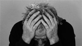 把提神飲料當水！6小時灌25瓶　結果他的大腦爆了…
頭痛，圖/翻攝自Pixabay