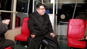 金正恩試乘電車_seoul.co.kr
