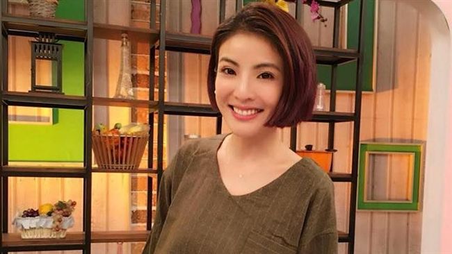 穿性感睡衣被臨檢　警察對徐小可說…