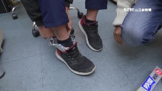 冷到崩潰？鋁箔紙塞鞋　腳部溫度狂升
