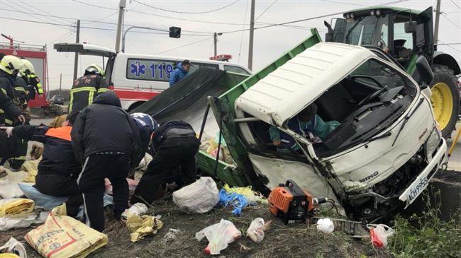 農民英雄！　雲林車禍耕耘機助救援