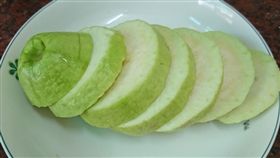 芭樂,切水果,絲瓜,Dcard,第一次
（圖／翻攝自Dcard）