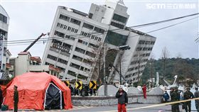 花蓮強震，雲門翠堤大樓現場。 圖／記者林敬旻攝