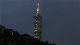 花蓮,地震,震災,台北101,祈福（圖／簡佑庭攝）