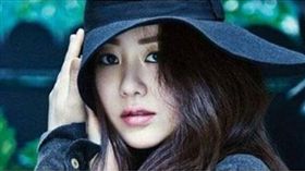 高賢廷被《Return》劇組撤換。(合成圖／IG)