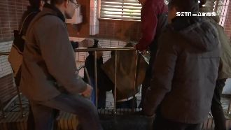 獨家直擊／統帥今拆　員工連夜搬金庫