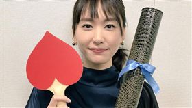 藍絲帶獎,新垣結衣,老婆,乒乓少女大逆襲,影后,得獎
（圖／翻攝自推特）