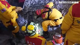 花蓮地震，雲門翠堤搜救中