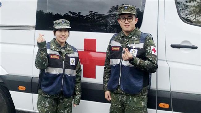 國軍姐弟放棄休假　災區救援16小時