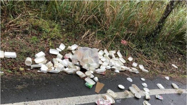 賞雪客留滿地垃圾　居民怒：良心呢？