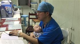 大陸,襄陽,兒科,嬰兒,醫師,免疫力,點滴,鼻竇炎,代班（圖／翻攝自微博）