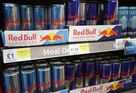 英國,提神飲料,怪獸,紅牛,腦中風,睡眠不足　圖／翻攝自鏡報