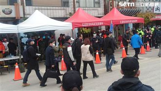 罹難陸客家屬抵雲翠　含悲奔探親人