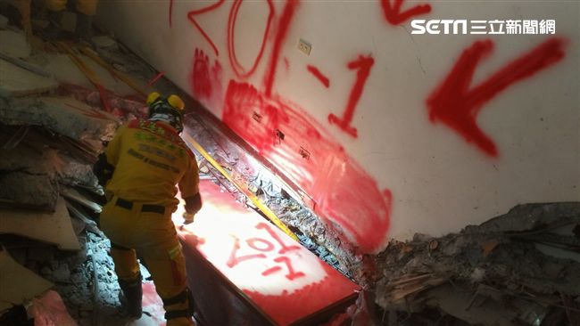 活埋雲翠19天　2陸客遺體今移出