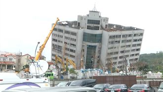 警買雲翠新婚房毀了　忍悲救災背房貸